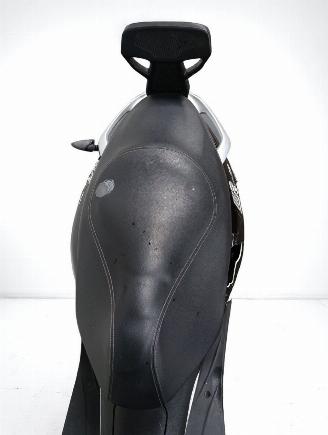 Piaggio  YOURBAN picture 11