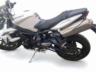 Triumph Street Triple  picture 12