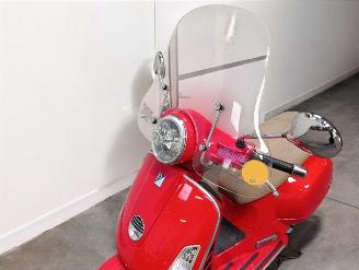 Piaggio  GTS VESPA picture 2