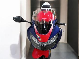 Honda CBR 900 RR picture 2