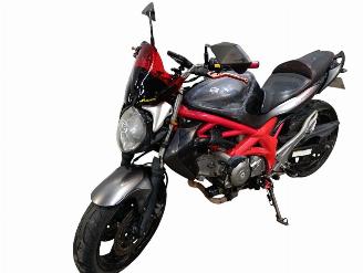 Suzuki Gladius 650 SFV picture 5