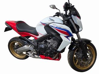 krockskadad bil motor Honda CB 650  2015/5