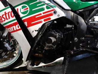 Honda CBR 900  picture 23