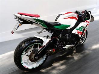 Honda CBR 900  picture 8