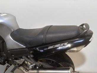 Kawasaki ZZ- R 1400  picture 15