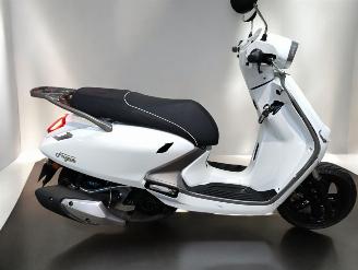 skadebil bromfiets Sym  FUGUE 2025/7