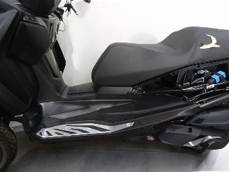 Piaggio  MP3 HPE picture 10