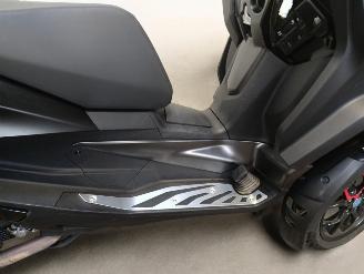 Piaggio  MP3 HPE picture 6