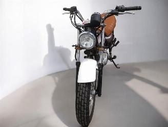 Suzuki VanVan 125  picture 2