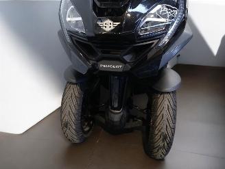 Peugeot  METROPOLIS picture 23