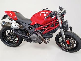 Schade motor Ducati Monster 796  2013/5