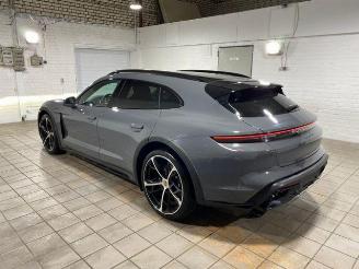 Schadeauto Porsche Taycan 4S Cross Turismo CHRONO/PANO/HUD/360/BOSE 2024/12