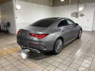 krockskadad bil auto Mercedes Cla-klasse 250e Coupe AMG Line PANO/AHK/KAM/NAVI 2023/2