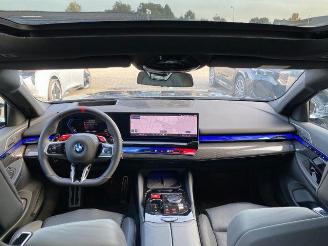 BMW M5 Touring PANO/HUD/AHK/360/B&W/NAVI picture 21