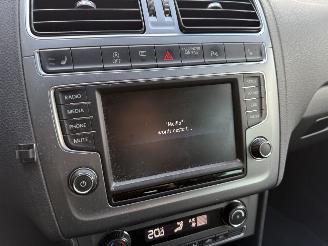 Volkswagen Polo Allstar 1.2 TSI Cruise Led Stoelverwarming Clima picture 16