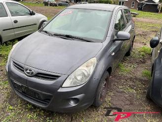 Salvage car Hyundai I-20 i20, Hatchback, 2008 / 2015 1.2i 16V 2011/3