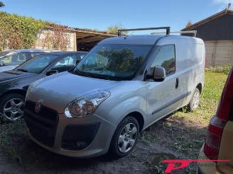 Auto da rottamare Fiat Doblo Doblo Cargo (263), Van, 2010 1.3 MJ 16V DPF Euro 5 2012/8