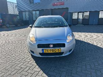 Fiat Punto 1.3Diesel  Euro 5 Airco picture 2