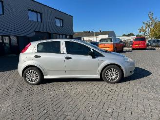 Fiat Punto 1.3Diesel  Euro 5 Airco picture 6