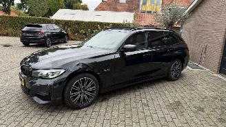 BMW 3-serie 320e Touring M-Sport PANORAMA AHK Camera VOLL picture 26