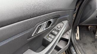 BMW 3-serie 320e Touring M-Sport PANORAMA AHK Camera VOLL picture 19