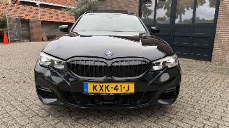 BMW 3-serie 320e Touring M-Sport PANORAMA AHK Camera VOLL picture 28