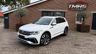 Schadeauto Volkswagen Tiguan Tiguan R-Line 1.5 TSI DSG ACC AHK SideAssist VOL 2023/9