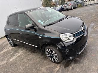 krockskadad bil auto Renault Twingo  2021/12