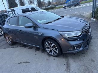 skadebil auto Renault Mégane  2017/3