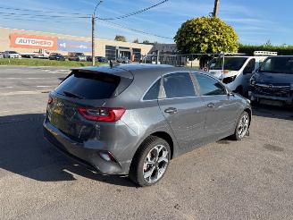 Kia Ceed  picture 3