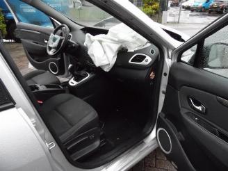 Renault Scenic Scenic III (JZ), MPV, 2009 / 2016 1.5 dCi 110 picture 21