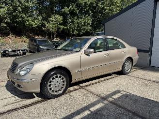 Mercedes E-klasse 240 Elegance! 155dzk NAP! nL Auto picture 3