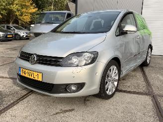 krockskadad bil auto Volkswagen Golf plus 1.2 TSI Comfortline Automaat NAP! Rijdbaar 2010/11