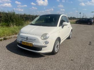 Vaurioauto  passenger cars Fiat 500 Automaat Panoramadak 2009/5