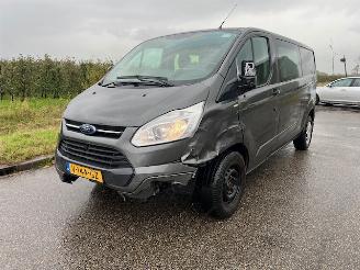 dañado vehículos comerciales Ford Transit Custom DUBBEL CABINE AUTOMAAT 2017/6