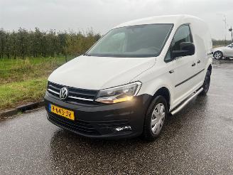 skadebil bedrijf Volkswagen Caddy EURO 6 2017/10