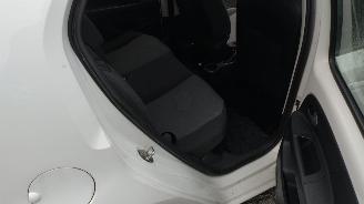 Volkswagen Up! Groove Up! BIM 1.0 nette auto!! picture 19