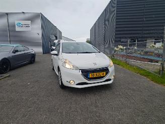  Peugeot 208 PEUGEOT 208 Peugeot 208 1.2 Vti 12V PureTech 82 NETTE AUTO 2012/9