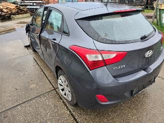 Hyundai I-30  picture 4