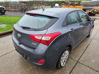 Hyundai I-30  picture 6