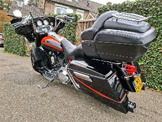 Harley-Davidson  110 FLHTCUSE 2 CVO 5HD Screamin Eagle picture 16