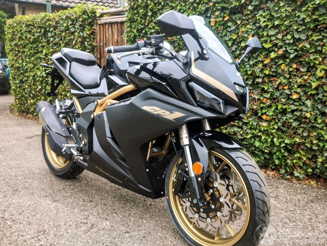 CFMoto  TR MOTOR GPR 125 CC SPORT