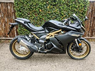 CFMoto  TR MOTOR GPR 125 CC SPORT picture 2
