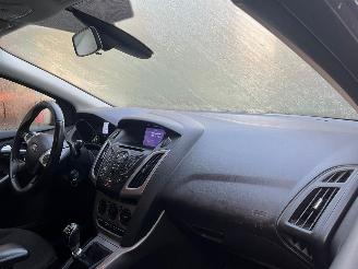 Ford Focus 1.6 TDCi ECOnetic Combi/o  Diesel 1.560cc 77kW (105pk) picture 21