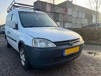 Opel Combo 1.3 CDTI picture 12