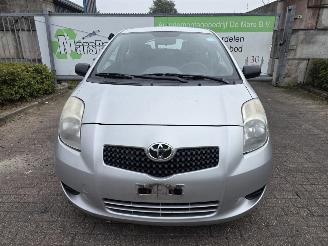 Avarii autoturisme Toyota Yaris 1.0 12V VVT-i Hatchback  Benzine 998cc 51kW (69pk) 2008/8