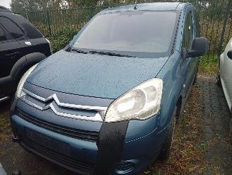 Vaurioauto  passenger cars Citroën Berlingo 1.6i 16V MPV  Benzine 1.587cc 80kW (109pk) 2009/4