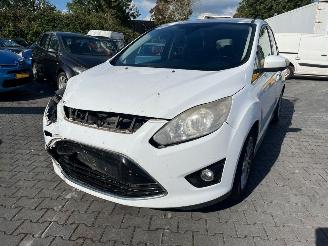 Damaged car Ford C-Max 1.0 Ti-VCT EcoBoost 12V 100 MPV  Benzine 998cc 74kW (101pk) FWD 2012-10/2019-06  M2DA 2014/3