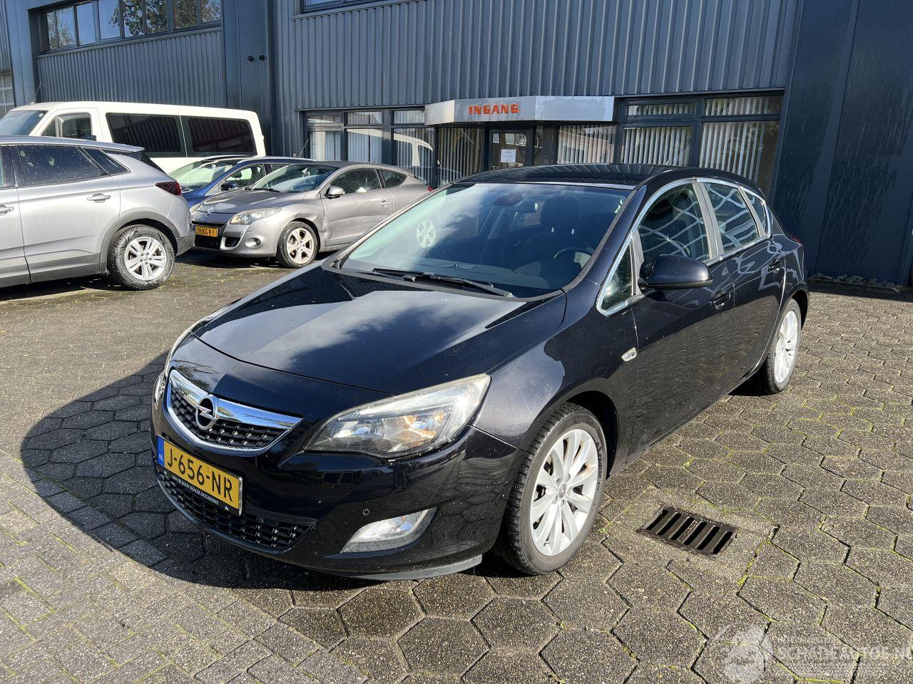 Opel Astra 1.4 Turbo Sport