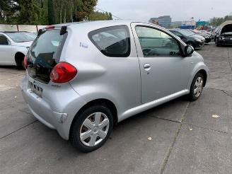Toyota Aygo Aygo (B10), Hatchback, 2005 / 2014 1.0 12V VVT-i picture 2
